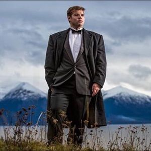 Meet your Posher, Sam